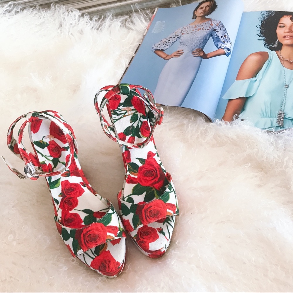 SOLD❣️Red Rose Heels Ankle Strap Platform Wedge - Picture 2 of 6
